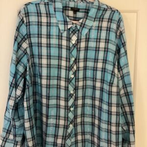 Women’s plaid shirt